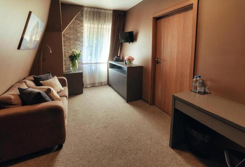 酒店 Srebrny Bucznik Wellness & Restaurant