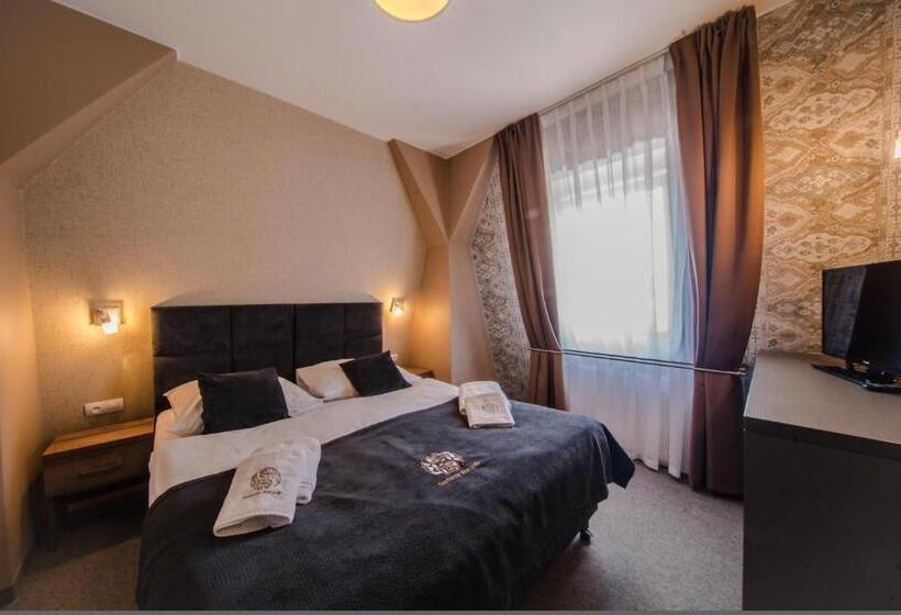 酒店 Srebrny Bucznik Wellness & Restaurant