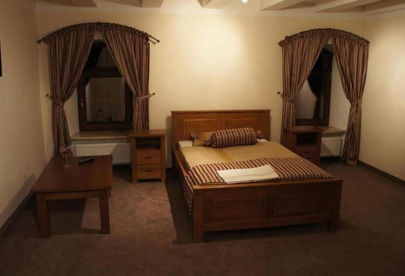 فندق Stary Młyn