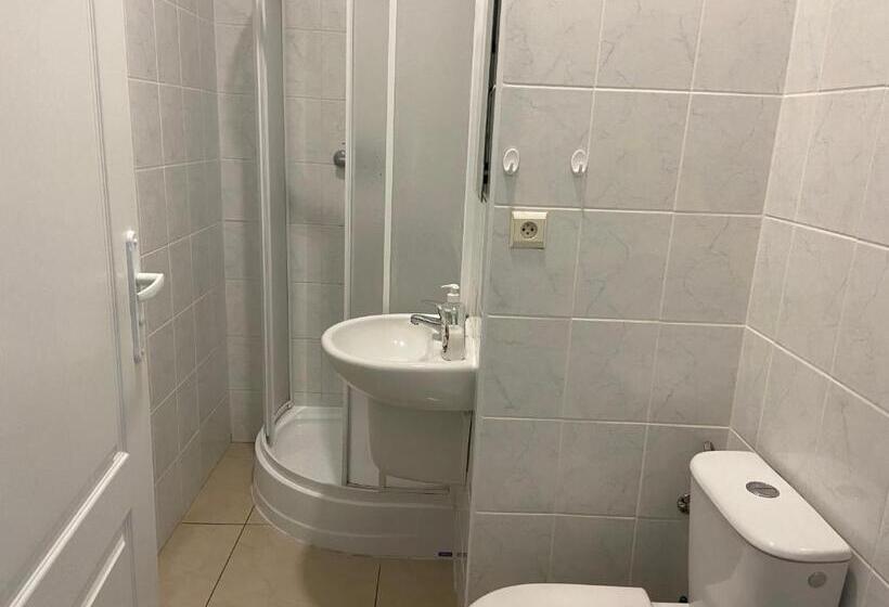 בית מלון כפרי żółta Walizka Gościniec