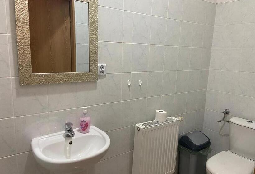 בית מלון כפרי żółta Walizka Gościniec