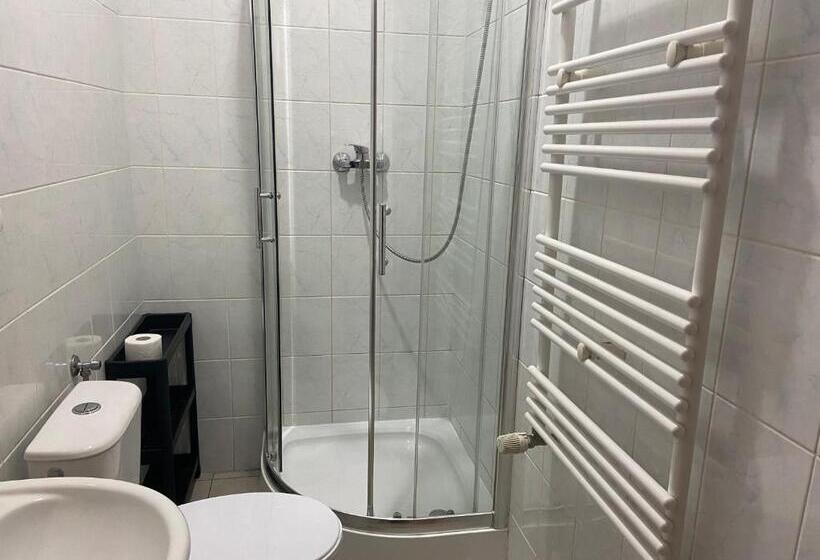 בית מלון כפרי żółta Walizka Gościniec