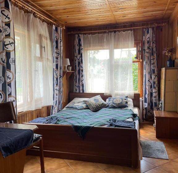 בית מלון כפרי Tleniowo