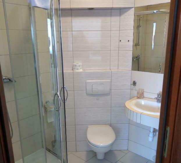 هتل Willa Latarnik   Doskonała Lokalizacja, Blisko Atrakcji, 20min Do Plaży