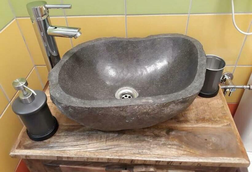 ホテル Wioska Pod Kogutem