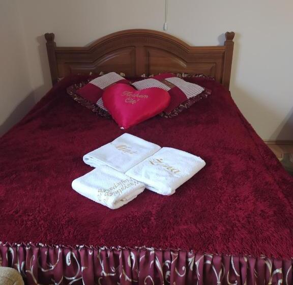 בית מלון כפרי Zajazd ,,ryś