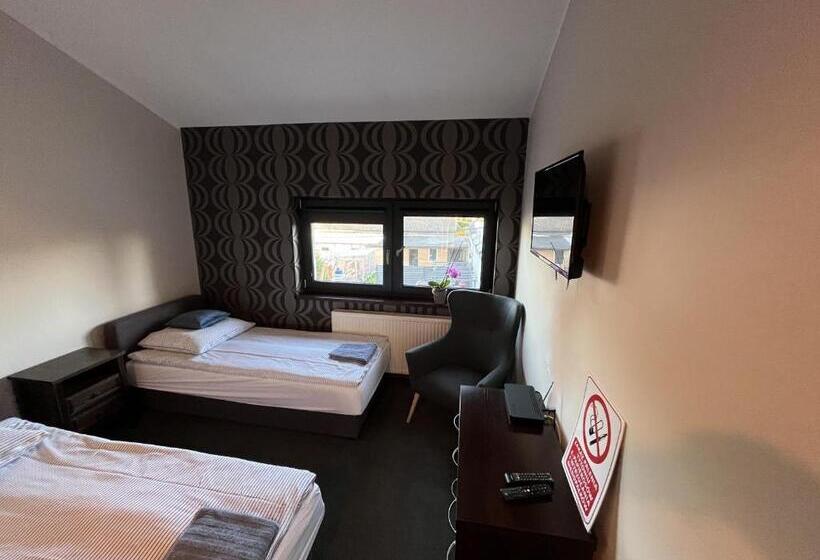 モーテル Nad Lewiatanem