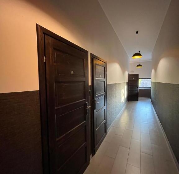 モーテル Nad Lewiatanem