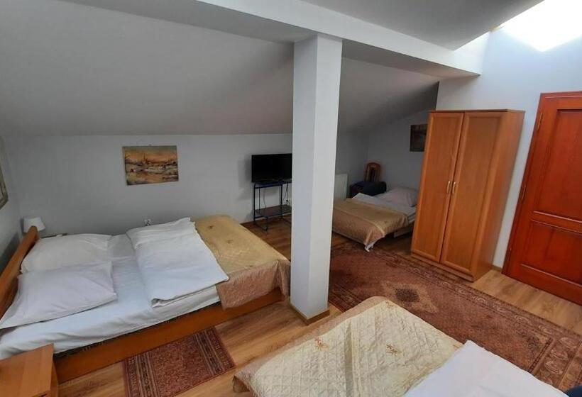 汽车旅馆  Owe Pokoje J.bukowiecka