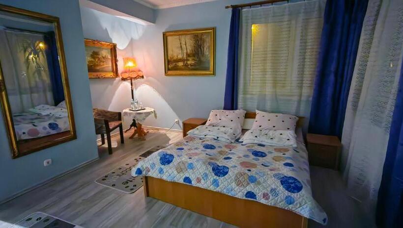 汽车旅馆  Owe Pokoje J.bukowiecka