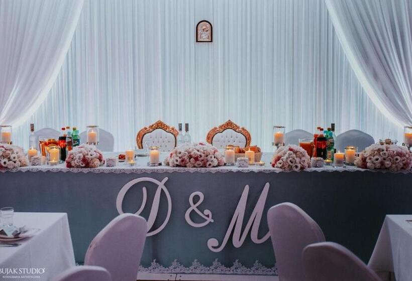 فندق على الطريق Zodiak