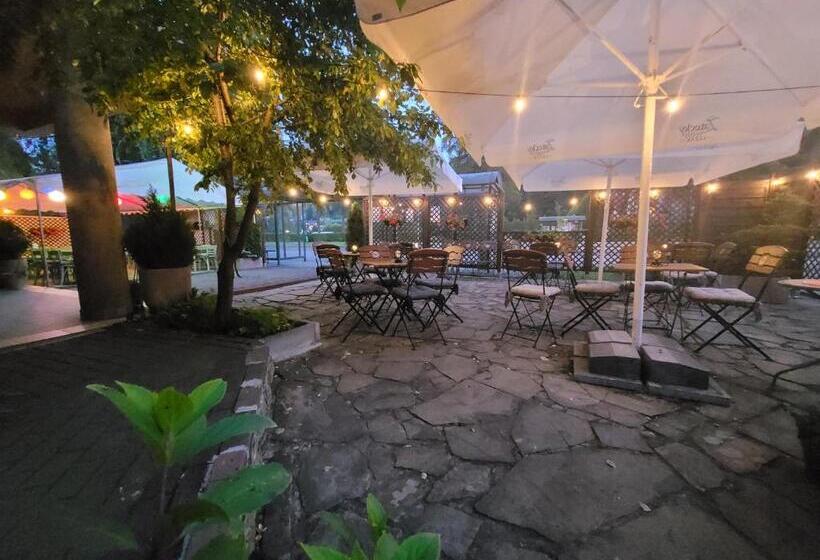 פנסיון Forte & Piano