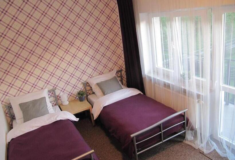 膳宿费 Leśna Villa