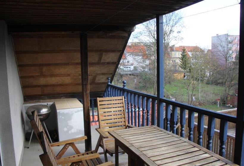 پانسیون Pensjonacik Elmi