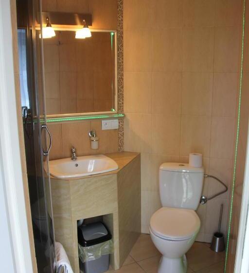 پانسیون Pensjonacik Elmi