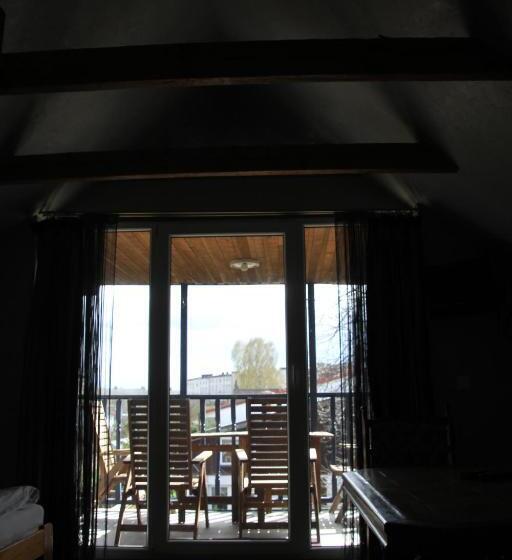 پانسیون Pensjonacik Elmi