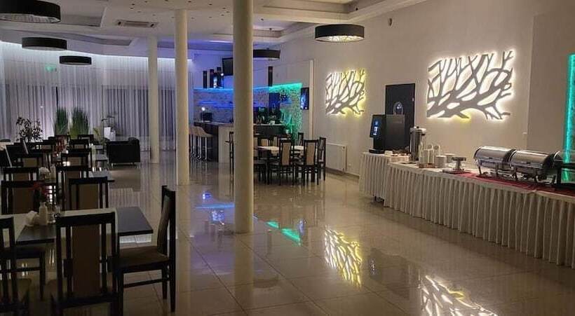 פנסיון Restauracja Hotel Graal