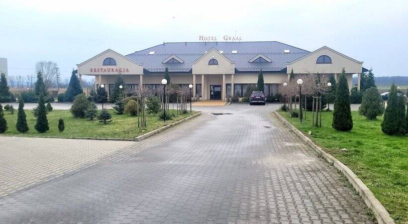 פנסיון Restauracja Hotel Graal