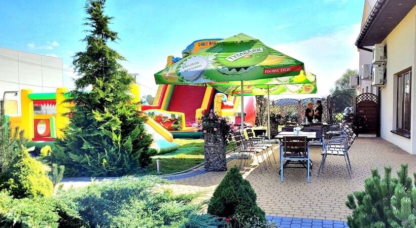 פנסיון Restauracja Hotel Graal