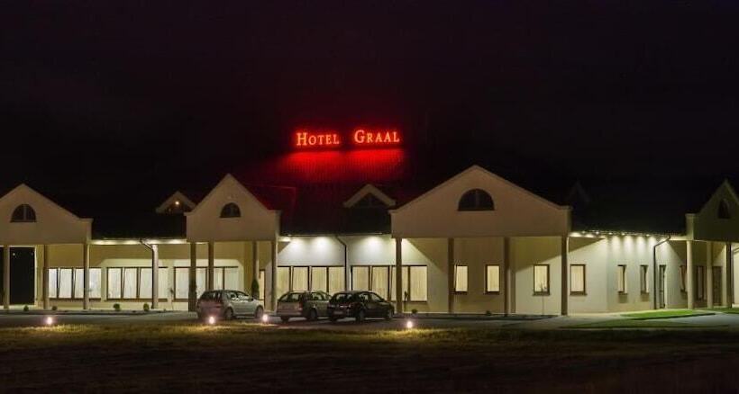 פנסיון Restauracja Hotel Graal