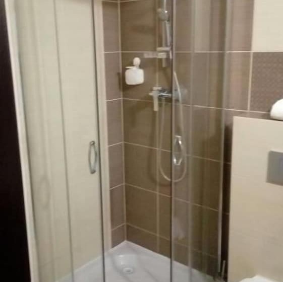 פנסיון Restauracja Hotel Graal