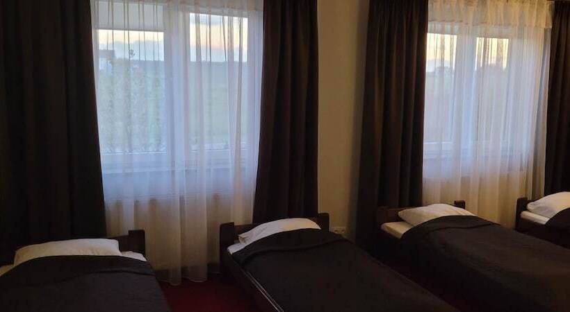 פנסיון Restauracja Hotel Graal