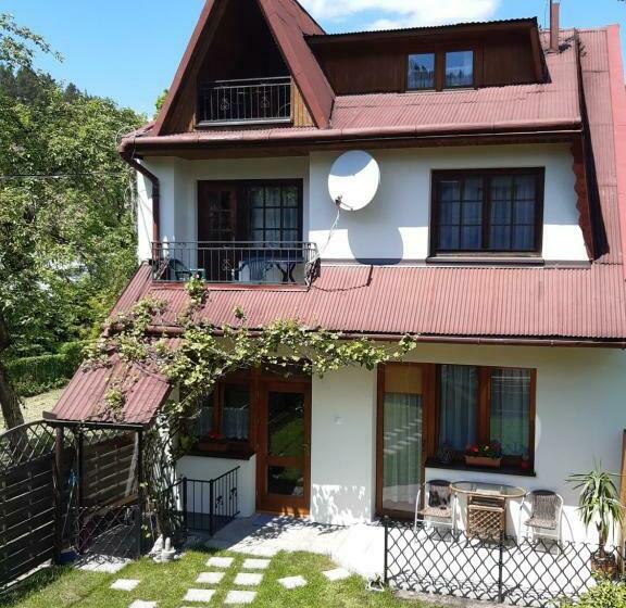 ペンション Wynajem Pokoi Krościenko Halina Stołowska