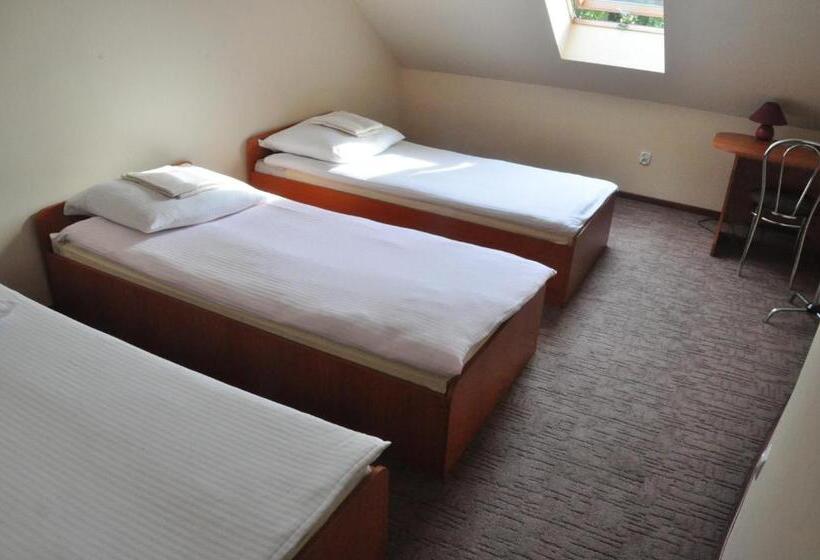 بنسيون Zajazd Kama Kowalski