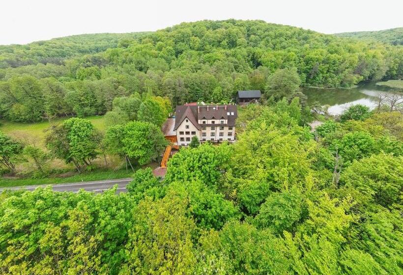Пансион Złoty Jeleń   Restauracja I Dom Gościnny