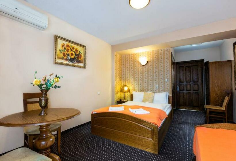 渡假胜地 Dwór Dziekanów