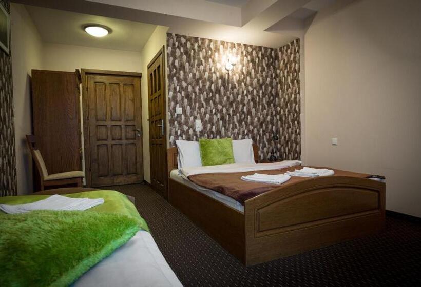 渡假胜地 Dwór Dziekanów