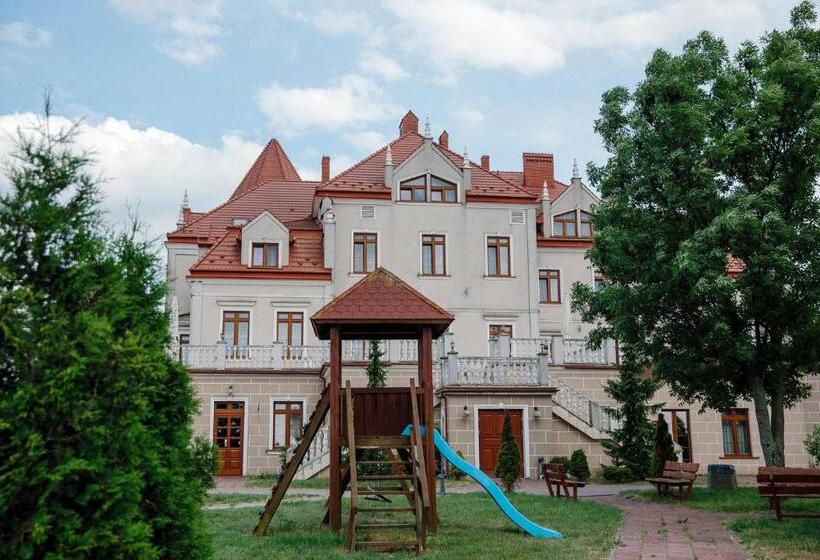 Курорт Pałac Koronny Noclegi & Wypoczynek