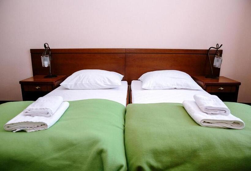 Курорт Pałac Koronny Noclegi & Wypoczynek