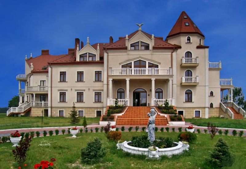 Курорт Pałac Koronny Noclegi & Wypoczynek