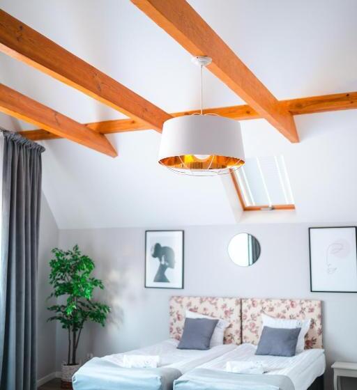 ホテル Restauracja Balton