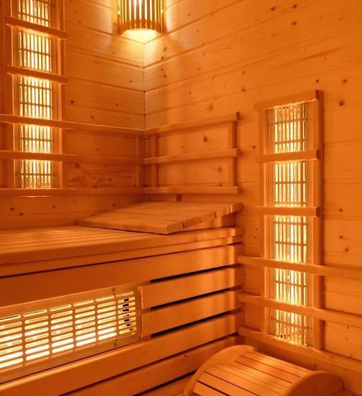 ホテル Restauracja Balton