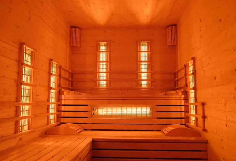 ホテル Restauracja Balton