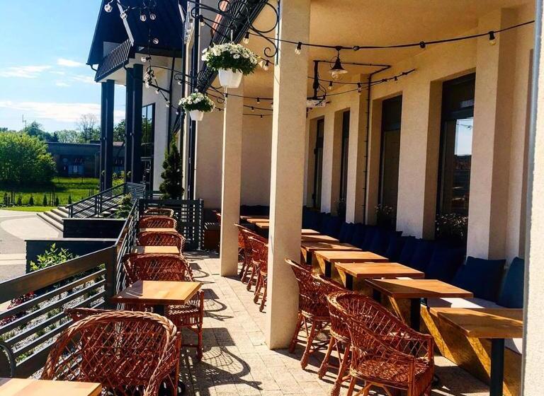 ホテル Restauracja Balton