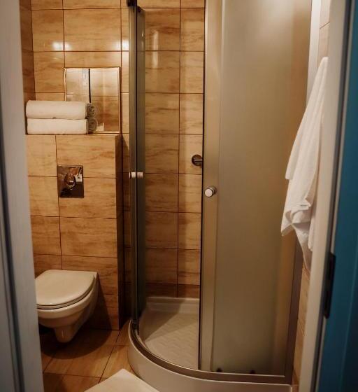 هاستل Browar Osjann   Pokoje Gościnne