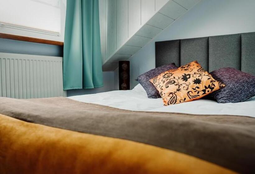 هاستل Browar Osjann   Pokoje Gościnne