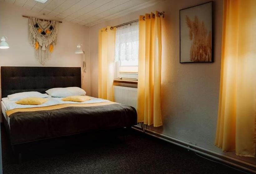 ユースホステル Browar Osjann   Pokoje Gościnne