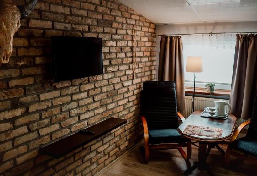 هاستل Browar Osjann   Pokoje Gościnne