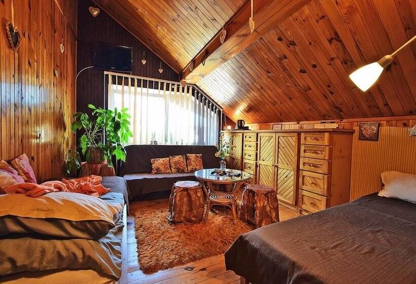 ユースホステル Dom Tu I Teraz