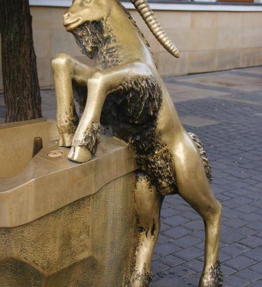 ユースホステル Dom Tu I Teraz