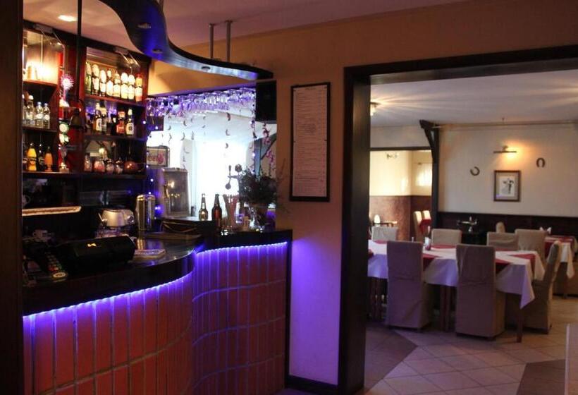 هاستل Domek Na Prowincji