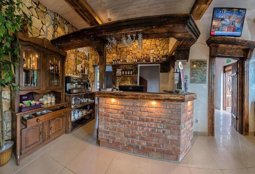 호스텔 Gościniec Jurajski