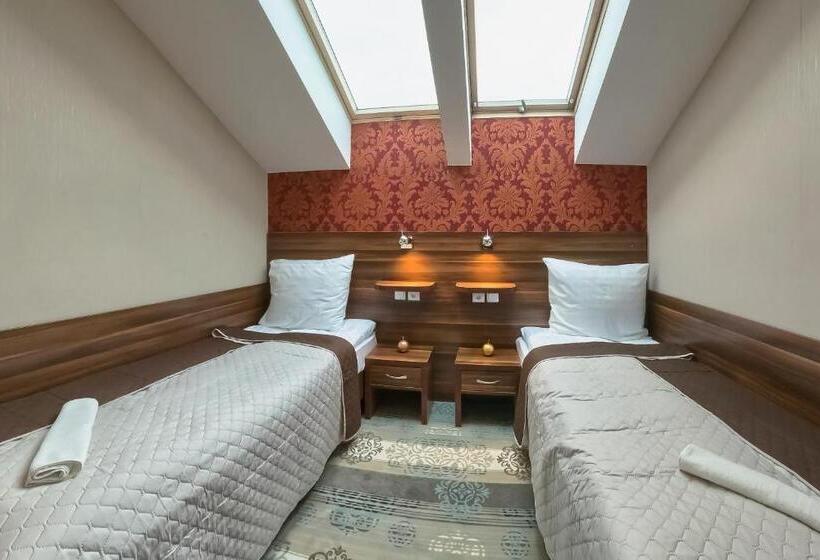 호스텔 Gościniec Jurajski