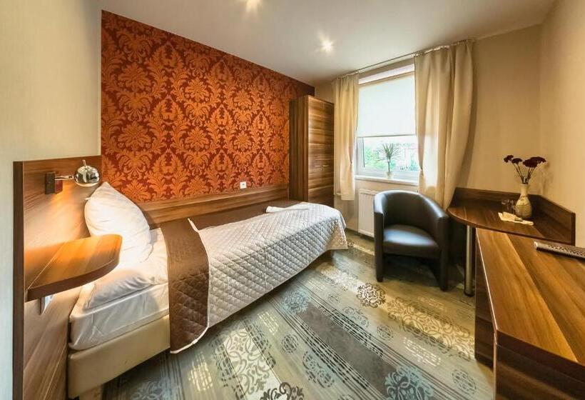 호스텔 Gościniec Jurajski