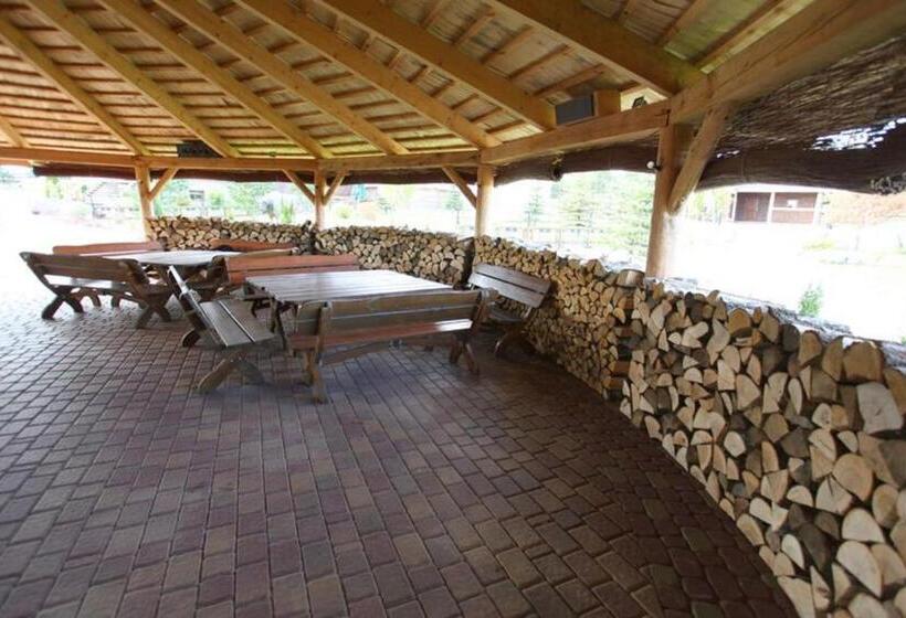 ユースホステル Gościniec Pod Strzechą