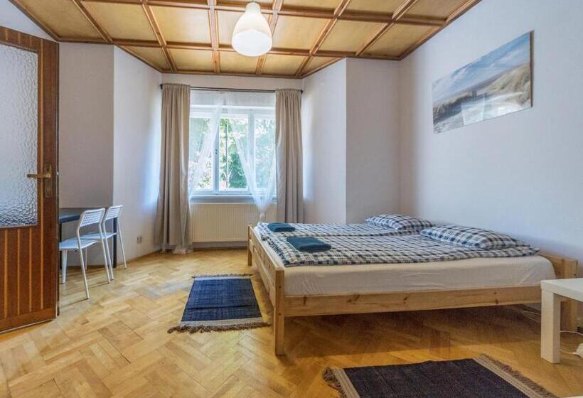 هاستل House Managers   Vintage Sopot